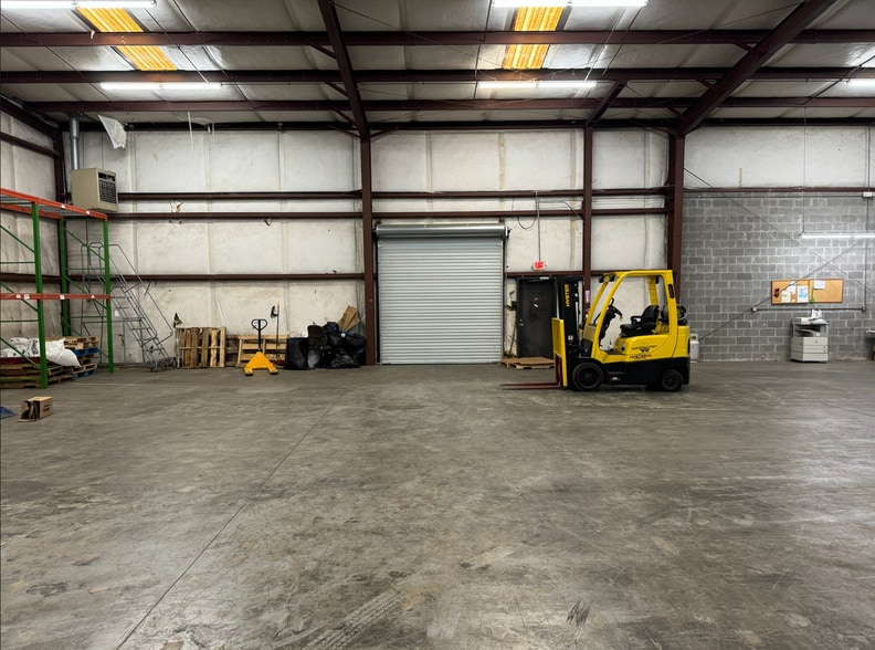 1950 Collins Blvd, Austell, GA for lease - Building Photo - Image 3 of 13
