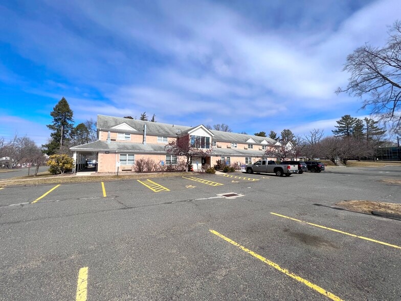 745 Burnside Ave, East Hartford, CT for sale - Building Photo - Image 2 of 37