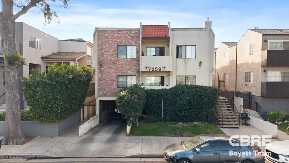 7235 Baird Ave, Reseda, CA à vendre - Photo principale - Image 3 de 3