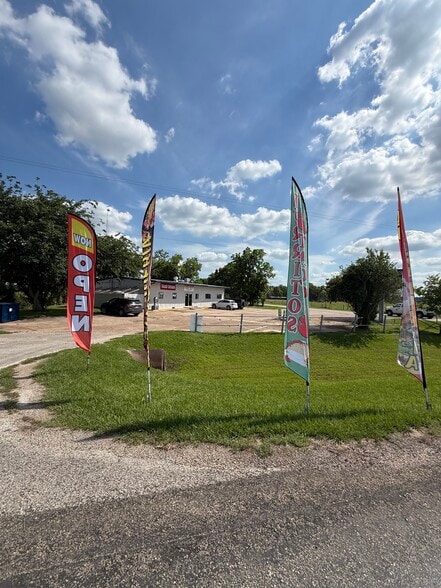 1631 FM 655, Rosharon, TX à vendre - Photo du bâtiment - Image 2 de 10