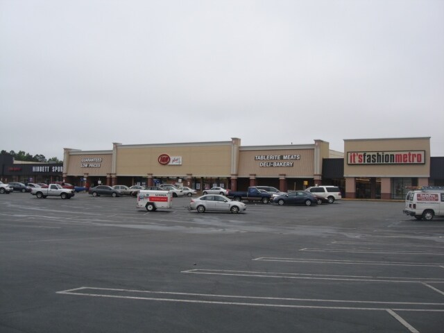Plus de détails pour 608-676 S Harris St, Sandersville, GA - Commerce de détail à louer
