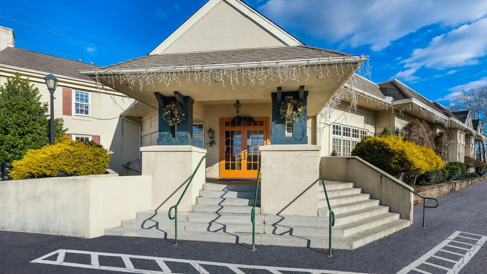 1373 Easton Rd, Warrington, PA à vendre - Photo du bâtiment - Image 3 de 51