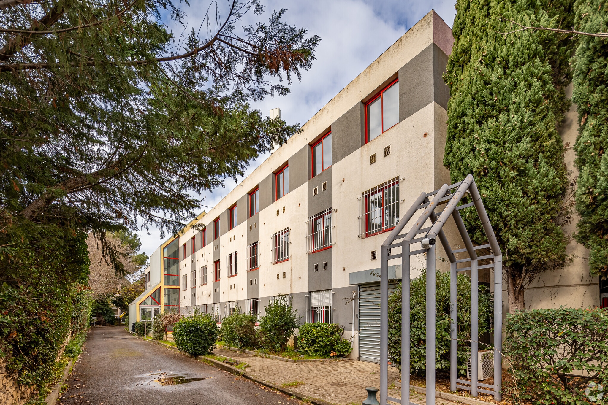 Office in Marseille for lease Primary Photo- Image 1 of 9