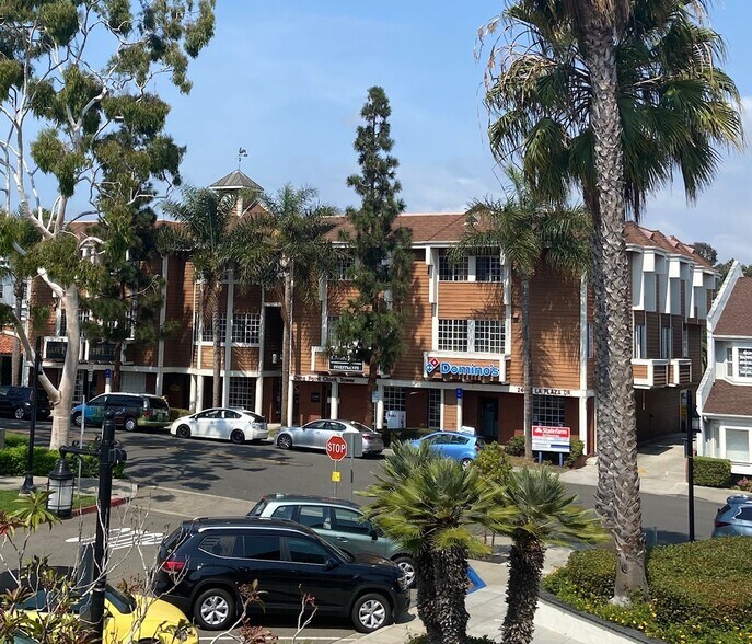 24681 La Plaza, Dana Point, CA à louer - Photo du bâtiment - Image 1 de 9