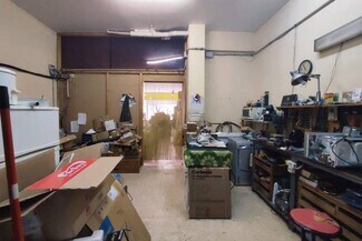 Plus de détails pour Multi-résidentiel à vendre