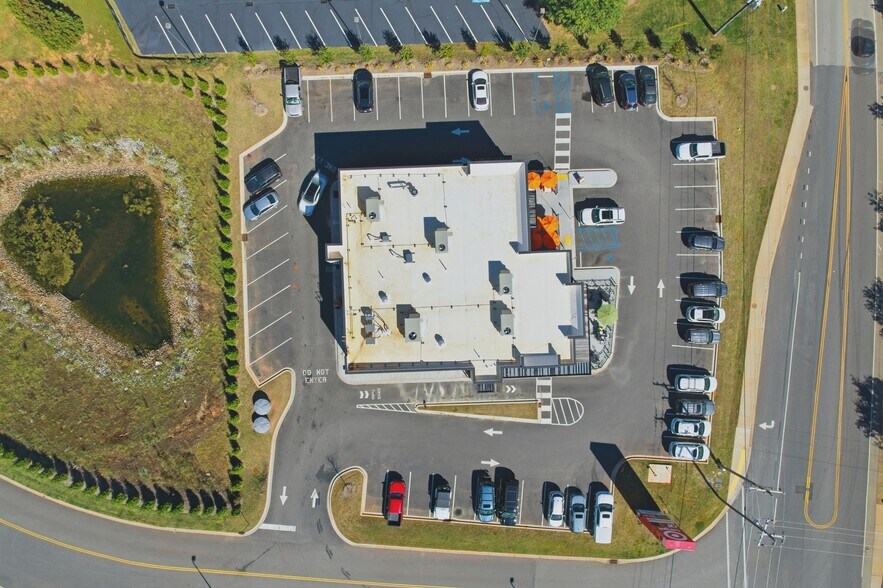 861 Double Bridge Road, Boiling Springs, SC à vendre - Photo du bâtiment - Image 2 de 17