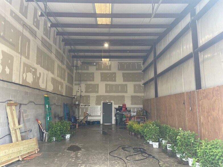 2550 Five Star Pky, Bessemer, AL à louer - Photo du bâtiment - Image 3 de 5