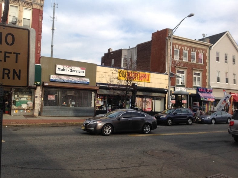 197-199 Main St, Orange, NJ for sale - Primary Photo - Image 1 of 5