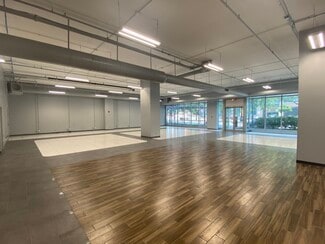 More details for 645-659 W Randolph St, Chicago, IL - Retail for Lease