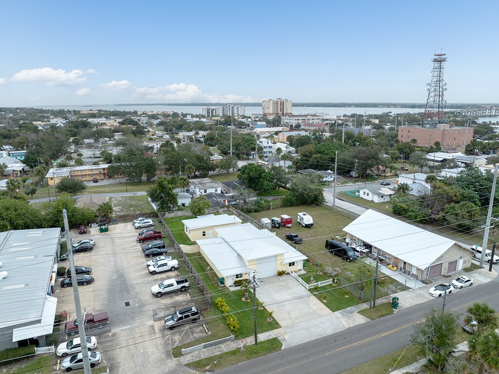 222 Rosa L Jones Dr, Cocoa, FL à vendre Photo principale- Image 1 de 71