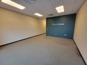 315 W Ireland Rd, South Bend, IN à louer Photo intérieure- Image 1 de 7