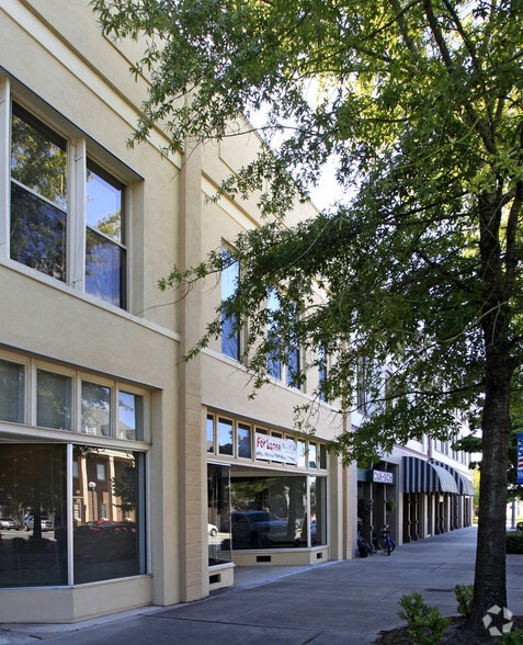 105-107 S Patterson St, Valdosta, GA for sale - Building Photo - Image 3 of 5