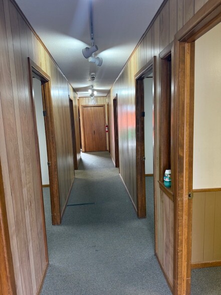 1291 E Common St, New Braunfels, TX for lease - Interior Photo - Image 3 of 12