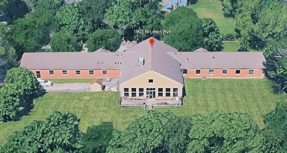 1901 N Lewis Ave, Waukegan, IL à vendre - Photo du bâtiment - Image 2 de 3