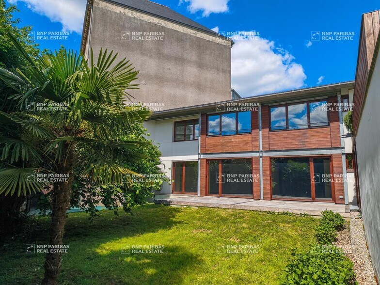Office in Rennes for lease - Building Photo - Image 2 of 15