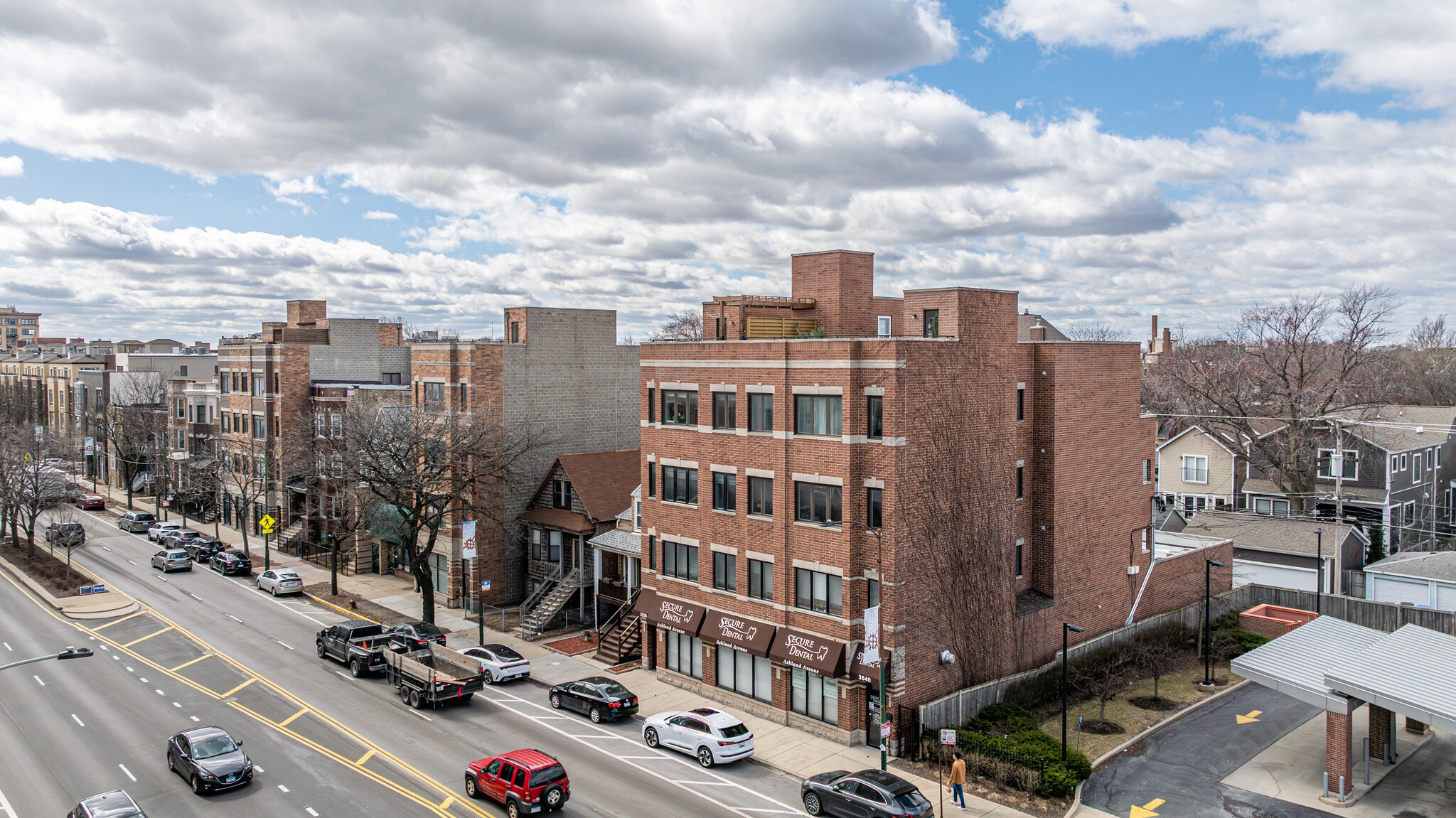 3540 N Ashland Ave, Chicago, IL for lease Primary Photo- Image 1 of 11