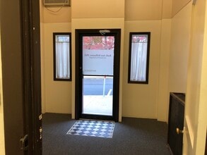 209 Main St, Latrobe, PA à louer Photo intérieure- Image 1 de 11