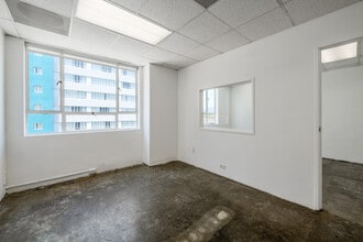 6363 Wilshire Blvd, Los Angeles, CA for lease Interior Photo- Image 1 of 5