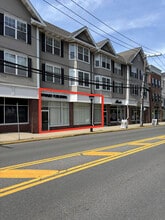 464 Main St, Port Jefferson, NY for lease Interior Photo- Image 2 of 4