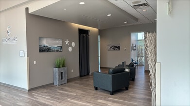 411 Lantern Bend Dr, Houston, TX for lease Interior Photo- Image 2 of 3