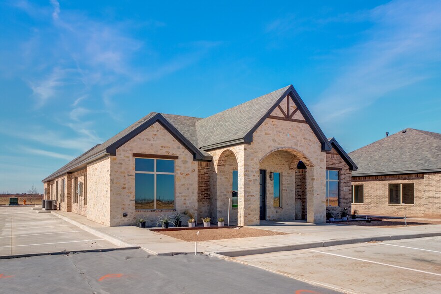 1418 N Slide Rd, Lubbock, TX à vendre - Photo du bâtiment - Image 3 de 24