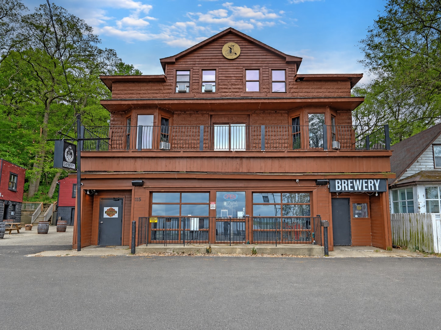 115 Nippersink Blvd, Fox Lake, IL for sale Primary Photo- Image 1 of 29