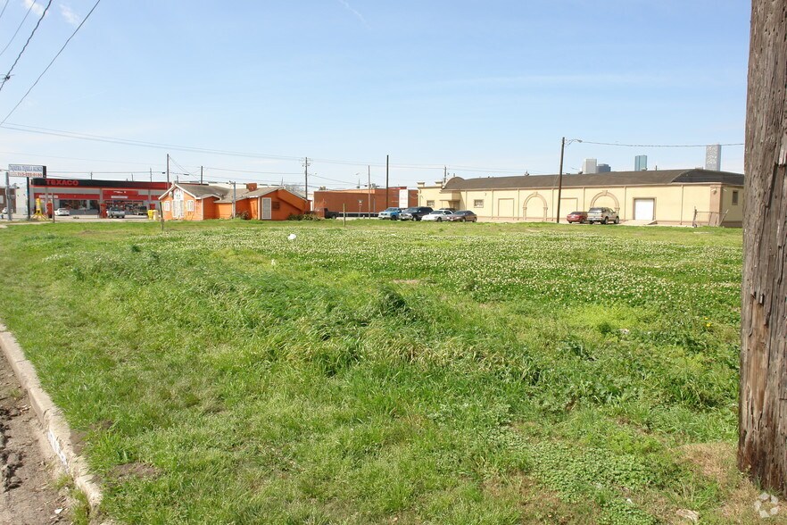 3301 Canal St, Houston, TX for sale - Building Photo - Image 3 of 5