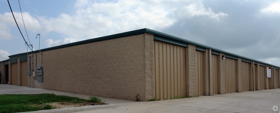 150 E Expressway 83, Alamo, TX à louer - Photo du bâtiment - Image 2 de 5