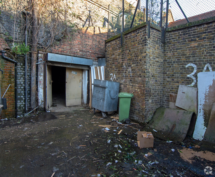 Brady St, London à louer - Photo du bâtiment - Image 2 de 3