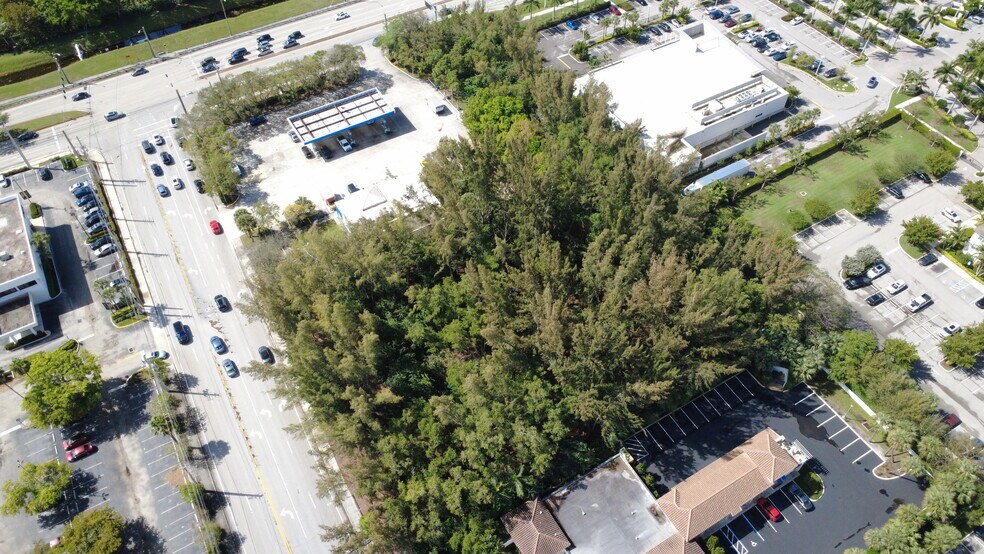 7533 Hagen Ranch Road, Delray Beach, FL à louer - Photo du bâtiment - Image 3 de 23