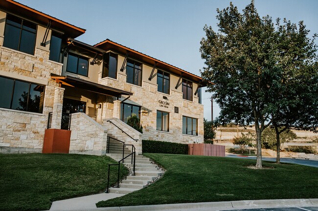 More details for 2806 Flintrock Trace, Lakeway, TX - Office for Sale