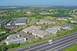 Plus de détails pour Local d'activités, Industriel à louer