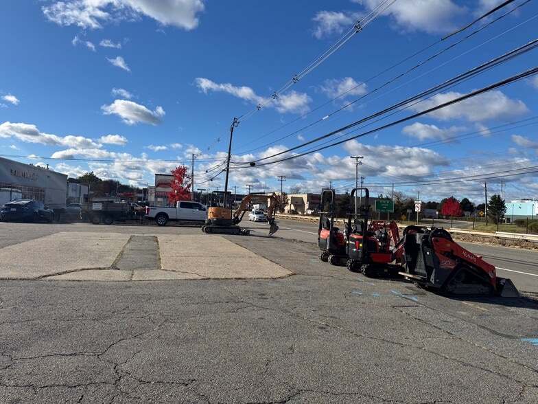 924 Boston Providence Tpke, Norwood, MA for sale - Building Photo - Image 3 of 16