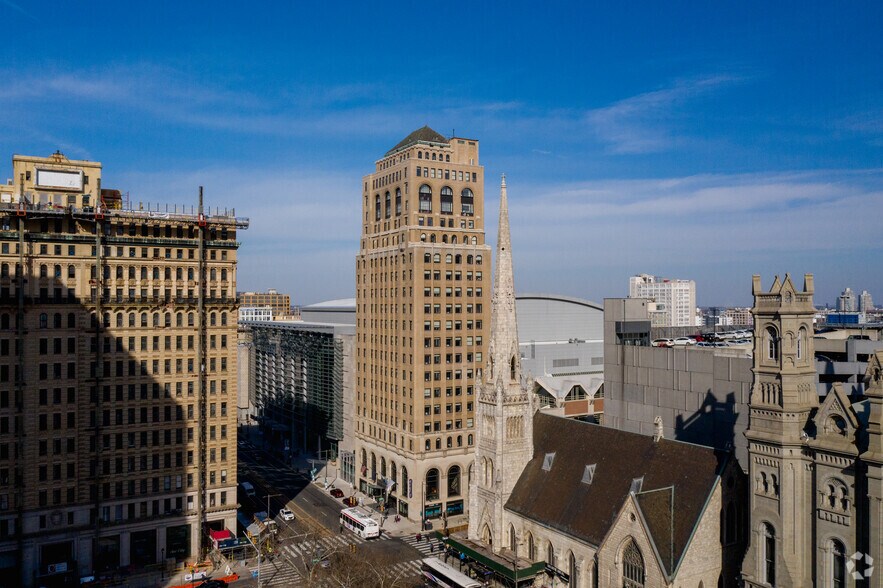 101 N Broad St, Philadelphia, PA à louer - Photo du bâtiment - Image 2 de 4