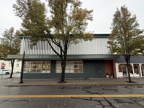 407 Pine St, Mount Vernon, WA for lease Building Photo- Image 1 of 12