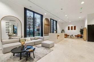 58 Avenue Emile Zola, Boulogne-Billancourt for lease Building Photo- Image 1 of 12