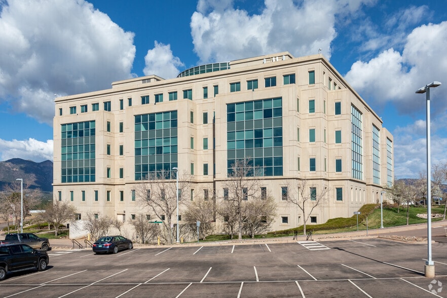 555 Middle Creek Pky, Colorado Springs, CO for lease - Building Photo - Image 2 of 13