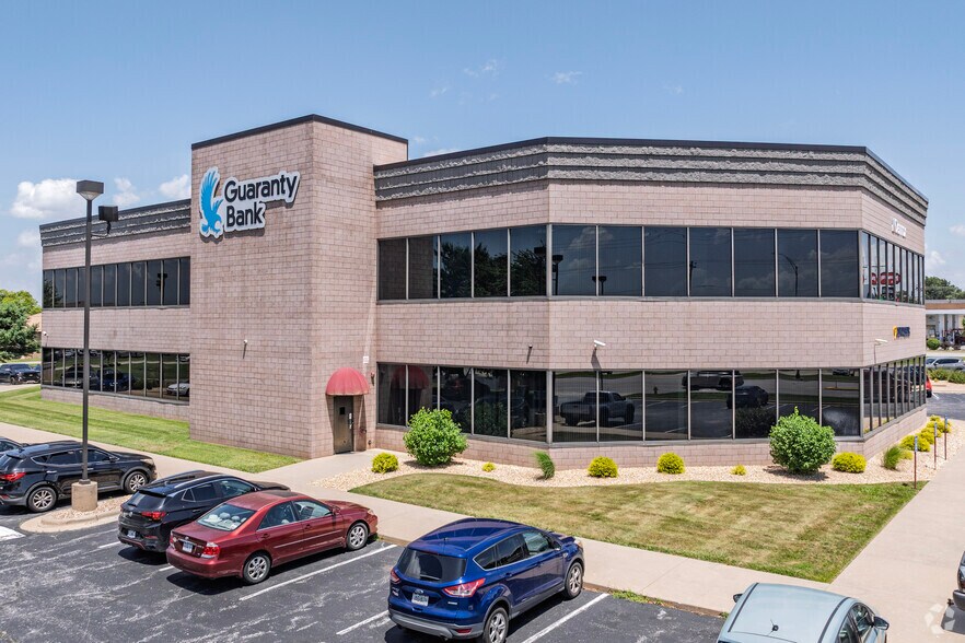 1341 W Battlefield Rd, Springfield, MO à louer - Photo du bâtiment - Image 3 de 4