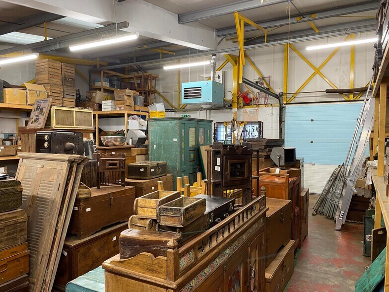 1-3 Prestonhall Industrial Est, Cupar à louer - Photo du bâtiment - Image 2 de 7