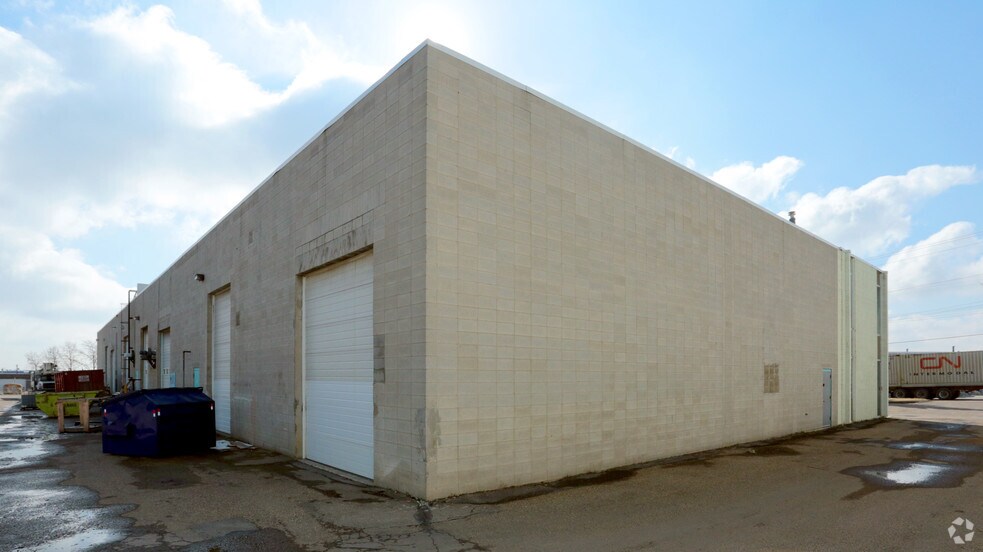 9408-9410 62nd Ave NW, Edmonton, AB for lease - Building Photo - Image 2 of 5
