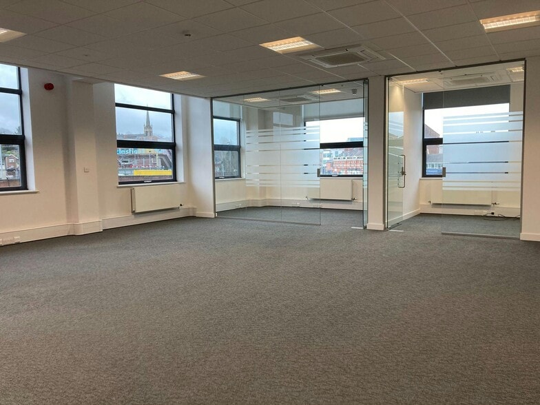 Waters Green, Macclesfield for lease - Building Photo - Image 2 of 7