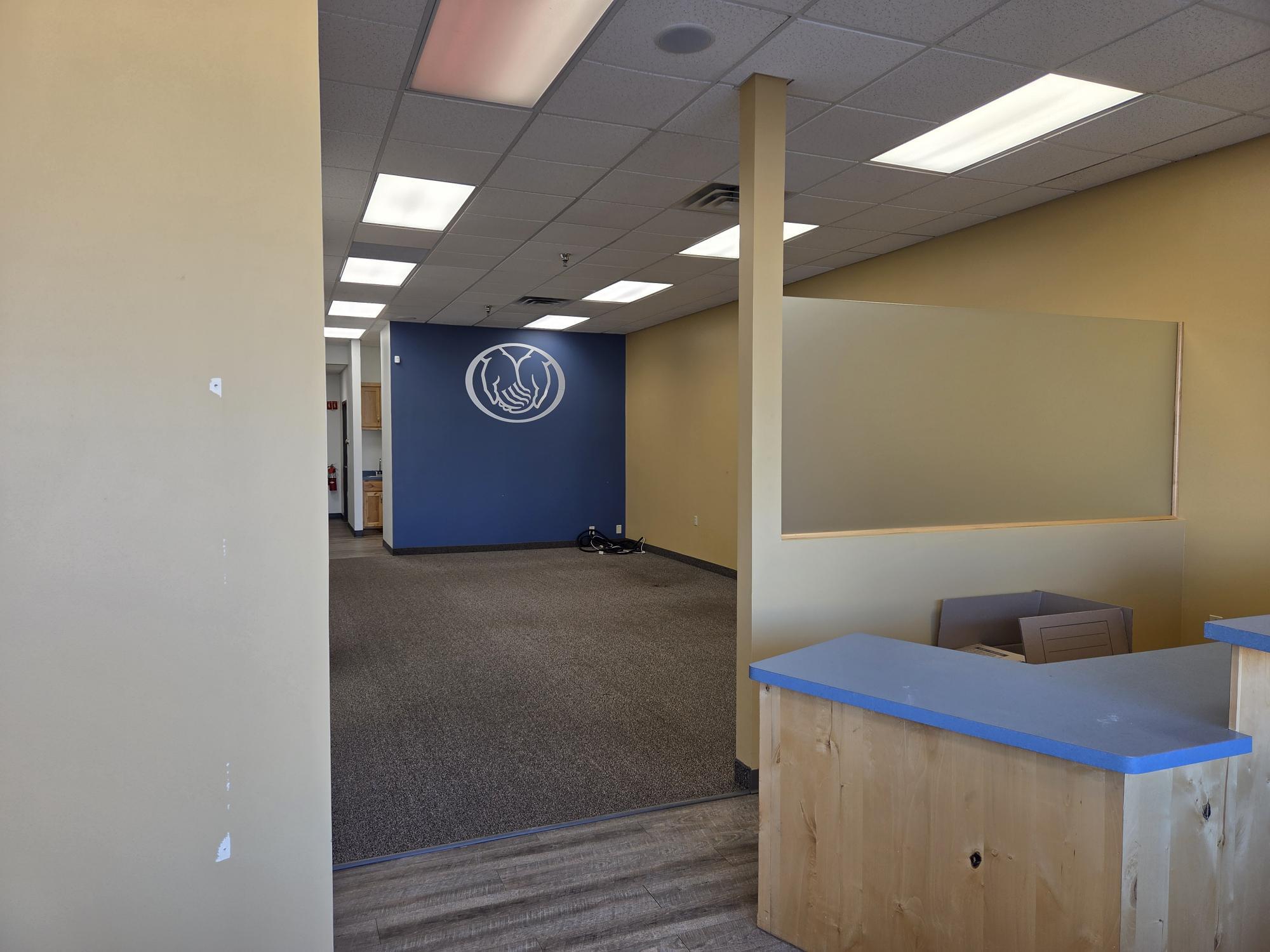 19232 Evans St NW, Elk River, MN for lease Interior Photo- Image 1 of 14