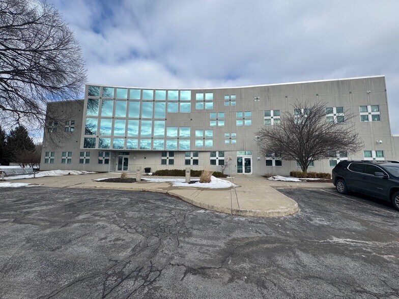 2595 Arlington Ave, Toledo, OH à louer - Photo du bâtiment - Image 2 de 5