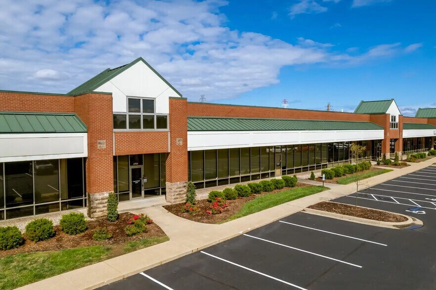 2720-2736 River Green Cir, Louisville, KY à louer - Photo du bâtiment - Image 2 de 17