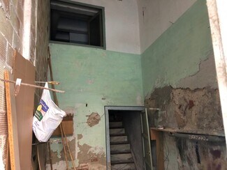 Plus de détails pour Commerce de détail à louer