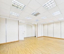 124 High St, Tewkesbury for lease Interior Photo- Image 2 of 3