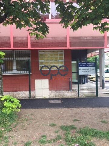 Retail in Orly for sale - Building Photo - Image 1 of 10