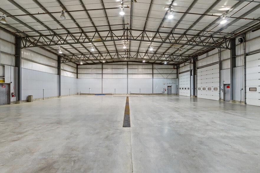 4309 8th Ave, Lethbridge, AB for lease - Building Photo - Image 1 of 10