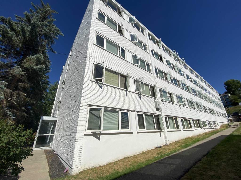 612 4th Ave NE, Calgary, AB à vendre Photo principale- Image 1 de 1