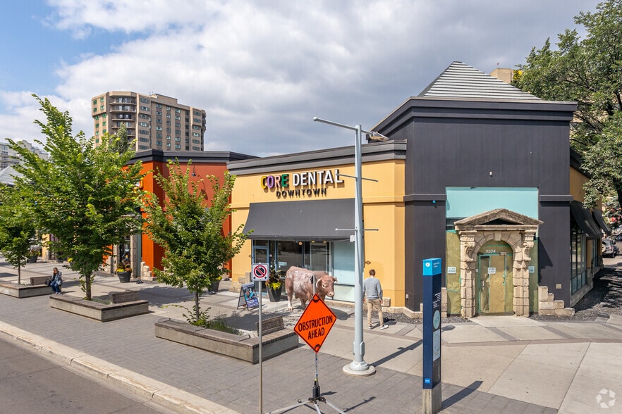 11204-11214 Jasper Av NW, Edmonton, AB for lease - Primary Photo - Image 1 of 2